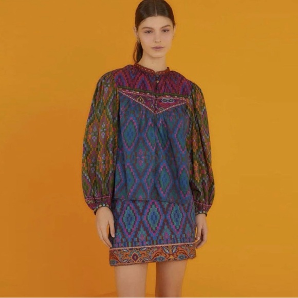 FARM RIO Tapestry Scarf
Blue Mini Skirt Size 0 - Picture 4 of 16